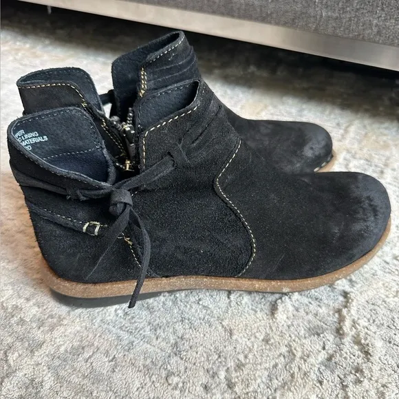 Born Women's Wynter Ankle Boots BlackDistressed Leather Booties Tassel Size 9.5