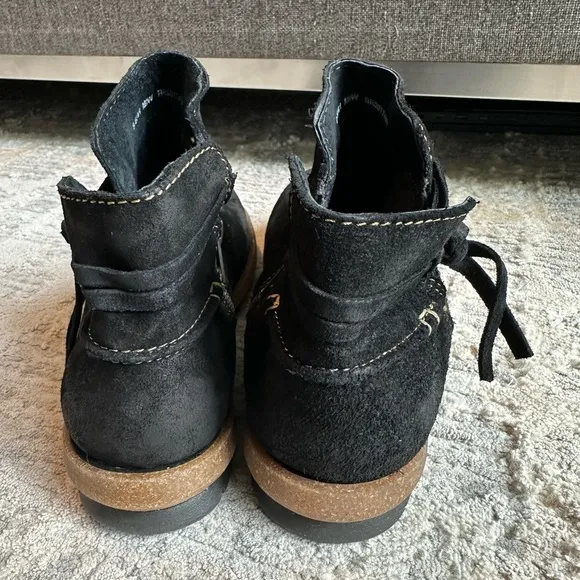 Born Women's Wynter Ankle Boots BlackDistressed Leather Booties Tassel Size 9.5