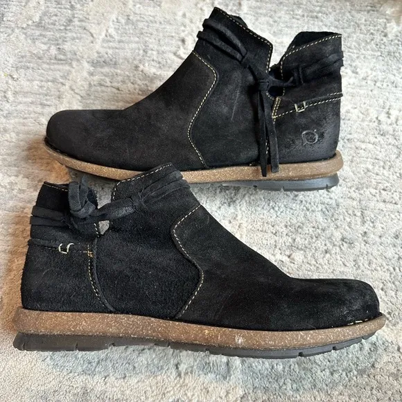 Born Women's Wynter Ankle Boots BlackDistressed Leather Booties Tassel Size 9.5