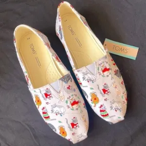 Brand New Toms Light Grey Holiday Cats Christmas Kitties Slip On Shoes Casual