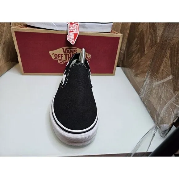 Brand New Vans Men's Off The Wall Skateboard Slip-on Black Shoes Size 9.5