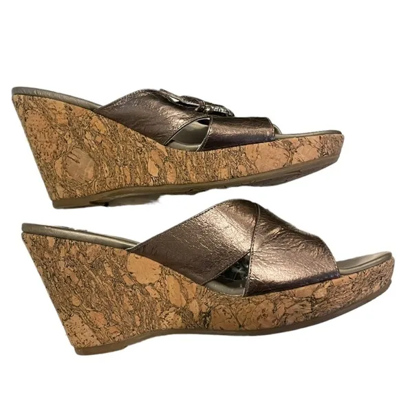 BRIGHTON Wedge Sandals Size 8 Cork Metallic Platform Buckle Boho Heeled Leather