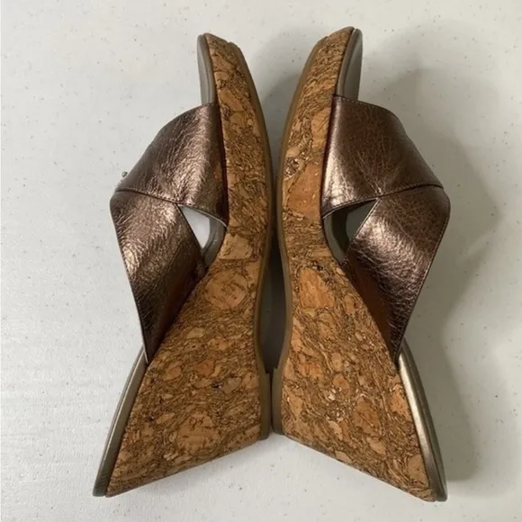 BRIGHTON Wedge Sandals Size 8 Cork Metallic Platform Buckle Boho Heeled Leather