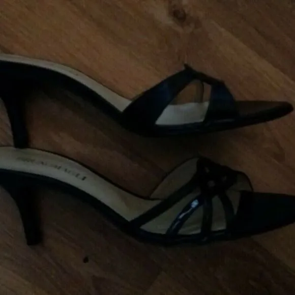 Bruno Magli Peep Toe Heel Sandals Shoes Size 38 US 8 New In Box