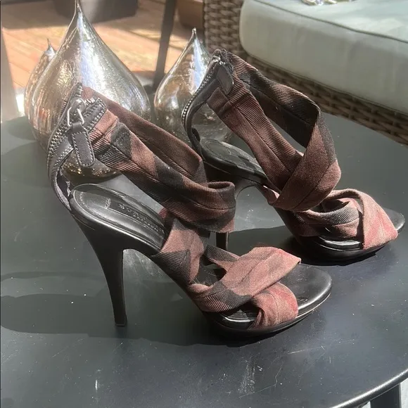 Burberry Black and Brown Platform Sandals with Crisscross Straps