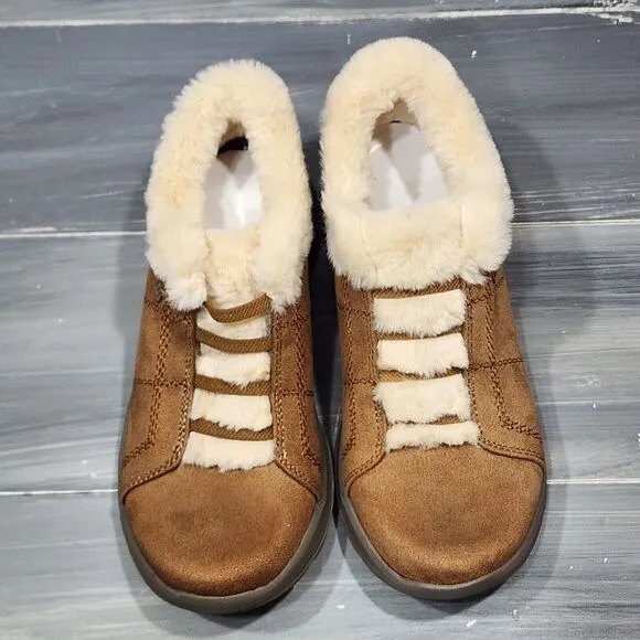 Bzees Golden Shoes Faux Fur Lined Lightweight Toffee Size 6.5