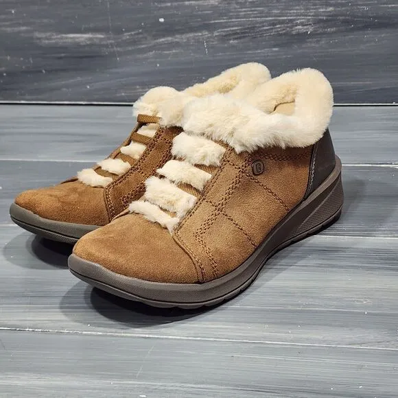 Bzees Golden Shoes Faux Fur Lined Lightweight Toffee Size 6.5