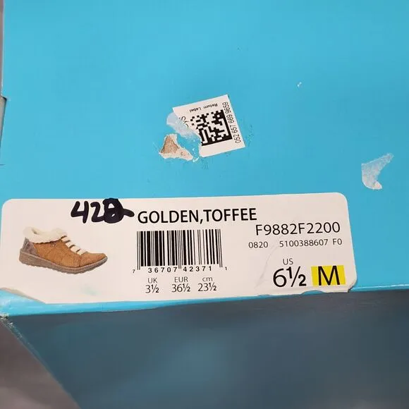 Bzees Golden Shoes Faux Fur Lined Lightweight Toffee Size 6.5
