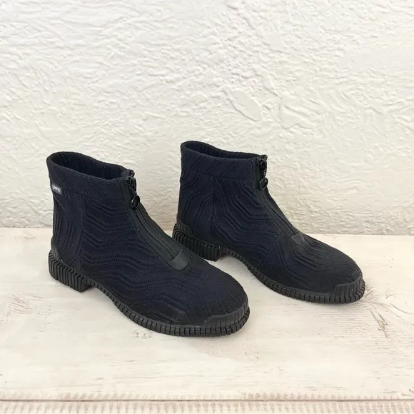 Camper 38 7.5 Boots Black Knit Pix Tencel Zip Front