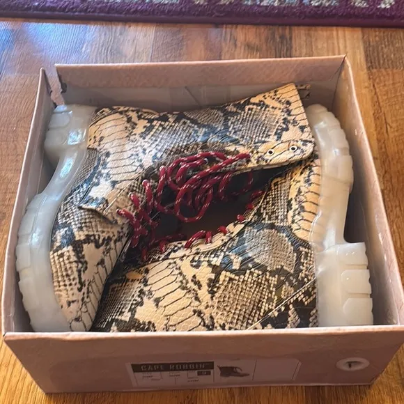 Cape Robbin Brown and Red Lace Up Boots