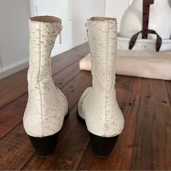 CATY Ankle Boot By Matisse Size 7.5