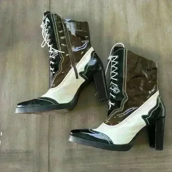 Charlie 1 Horse Patent Heeled Boots Made in Brazil Women’s SZ 8.5 B Luchesse