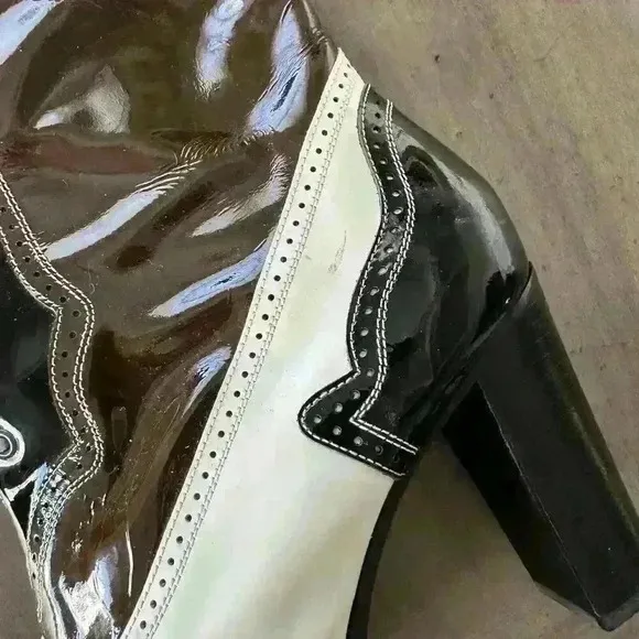 Charlie 1 Horse Patent Heeled Boots Made in Brazil Women’s SZ 8.5 B Luchesse
