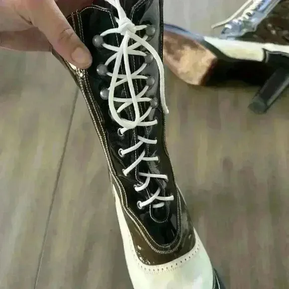 Charlie 1 Horse Patent Heeled Boots Made in Brazil Women’s SZ 8.5 B Luchesse
