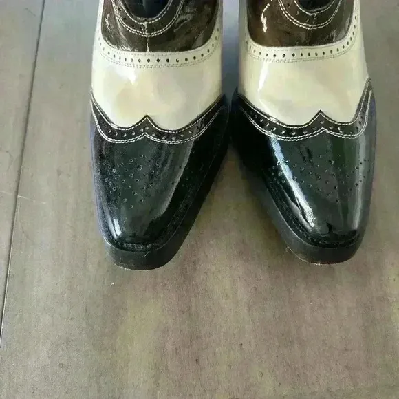 Charlie 1 Horse Patent Heeled Boots Made in Brazil Women’s SZ 8.5 B Luchesse