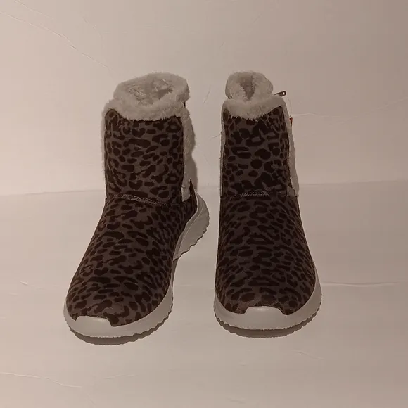 Cheeks Fit Body Grey Cheetah Fashion Boots By Tony Little Size 9