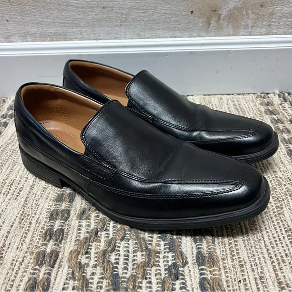 Clarks Collection Tilden Free Loafer Shoes Mens 11M Black Leather Moc Slip On
