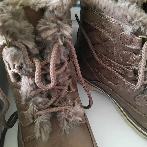 Cliffs by White Mountain KASSIA Brown Ankle Boots - NWT!