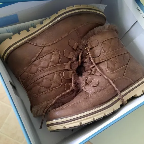Cliffs by White Mountain KASSIA Brown Ankle Boots - NWT!