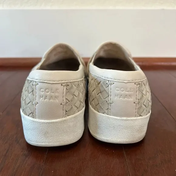 Cole Haan Grandpro Spectator Women leather shoe size 8 causal color sand