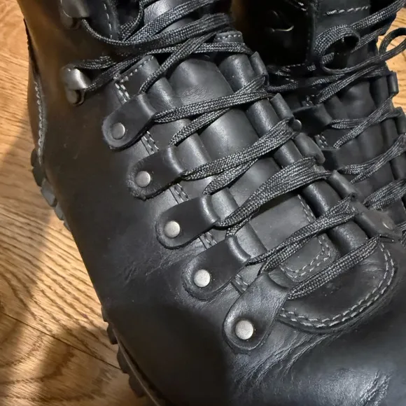 Cole Haan Men's Black  Boots size 10