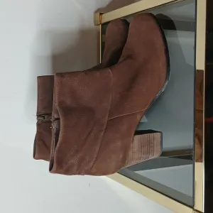 Cole Haan nike air Cassidy brown ankle booties size 10