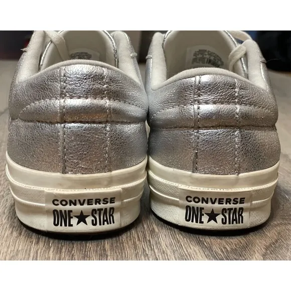 Converse One Star Leather Low-Top Sneakers