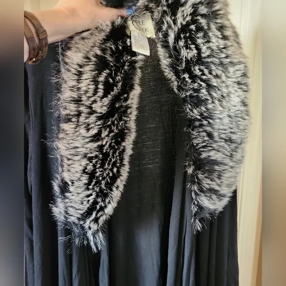 CRIPPLE CREEK Black Knit Jumper Soft Draped Faux Fur Collar Cotton Sweater NWT L