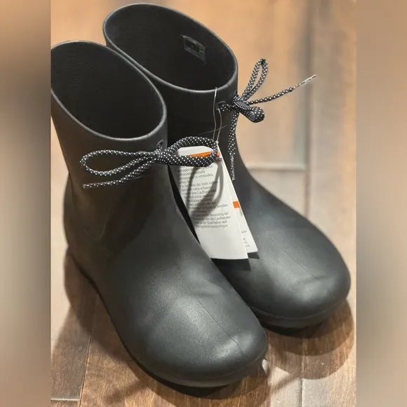 Crocs Women's Freesail Shorty Rainboot Rain Boots New