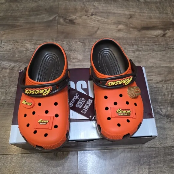 Crocs X Hersheys Jolly Rancher Reese Sandals Youth Boys Size J3