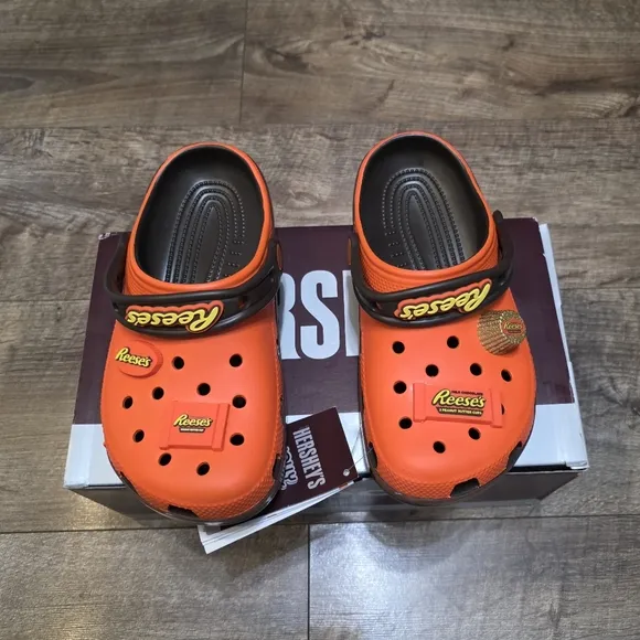 Crocs X Hersheys Jolly Rancher Reese Sandals Youth Boys Size J3