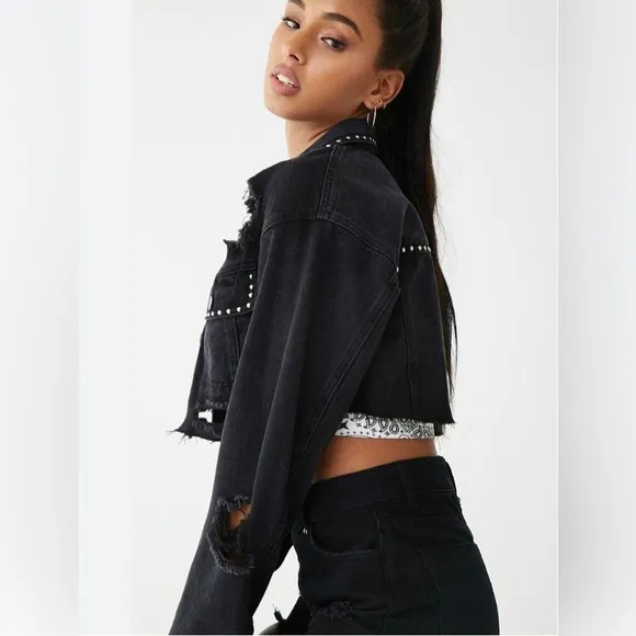 Cropped Black Jean Jacket Denim Distressed Ripped Silver Studded Streetwear Crop