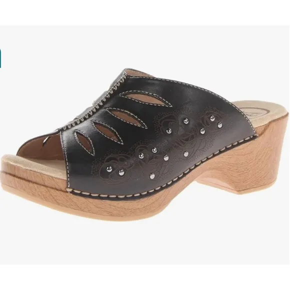 Dansko‎ Sheri Sandal 39 Brown Tooled Roses &amp; Studs