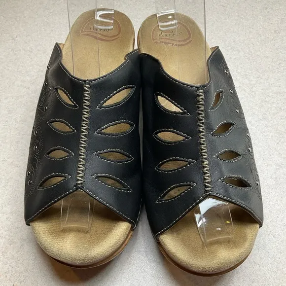 Dansko‎ Sheri Sandal 39 Brown Tooled Roses &amp; Studs