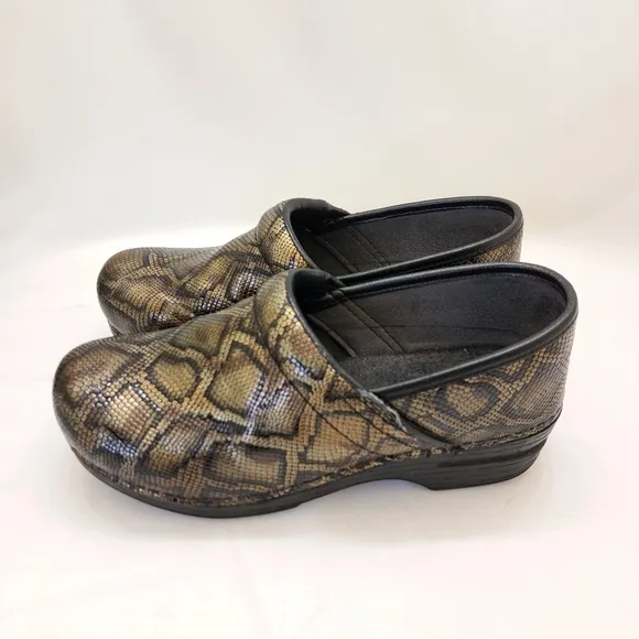 Dansko Women's Snakeskin Print Brown/Gold Embossed Leather Clog Shoes Si…‎