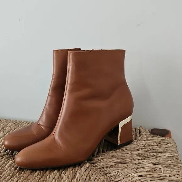 DKNY Brown Leather Ankle Boots Size 6.5