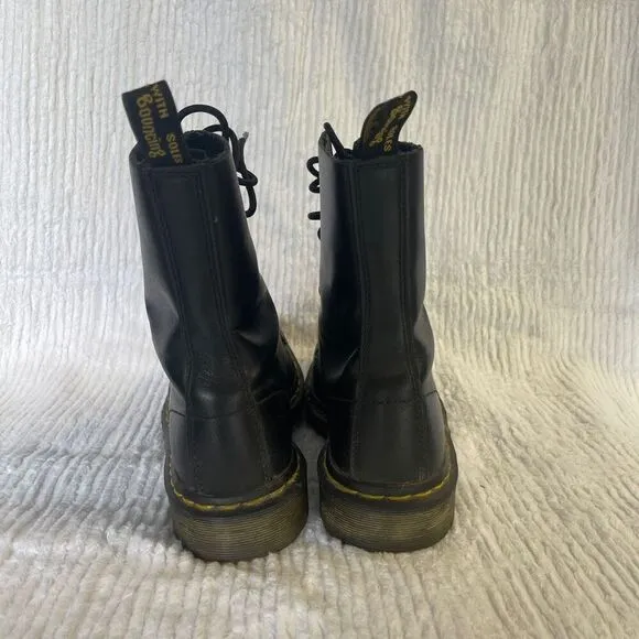 Doc Martin Black 1460 AirWair 1460 Nappa Leather Lace Up Boots Size 6