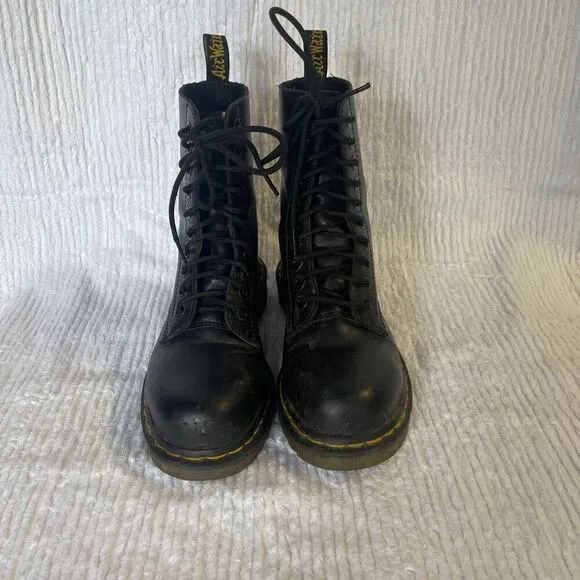 Doc Martin Black 1460 AirWair 1460 Nappa Leather Lace Up Boots Size 6