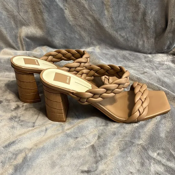 Dolce Vita Women's Paily