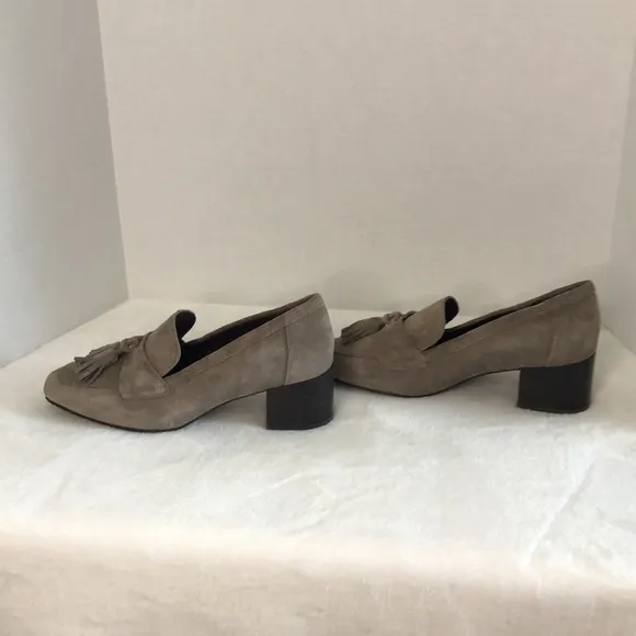 DONALD PLINER Kressida Suede Tassel Heeled Loafer Pump in Driftwood Women's 6