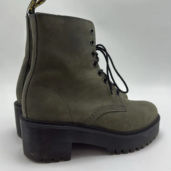 Dr marten Shriver Hi Women's Moldova Leather Heeled Boots size 7 women’s