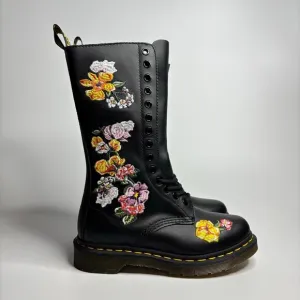 Dr. Martens 1914 Vonda II Originals Floral Combat Boots in Black Softy T