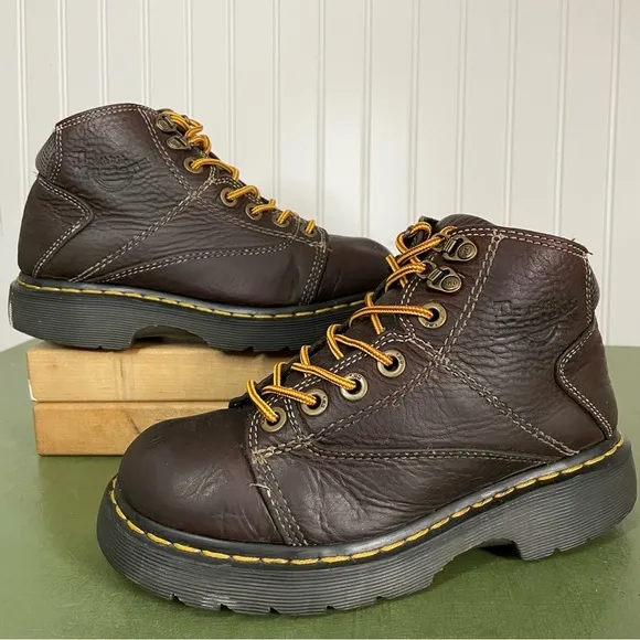 Dr. Martens Ankle Boots in Pebbled Leather #8A07