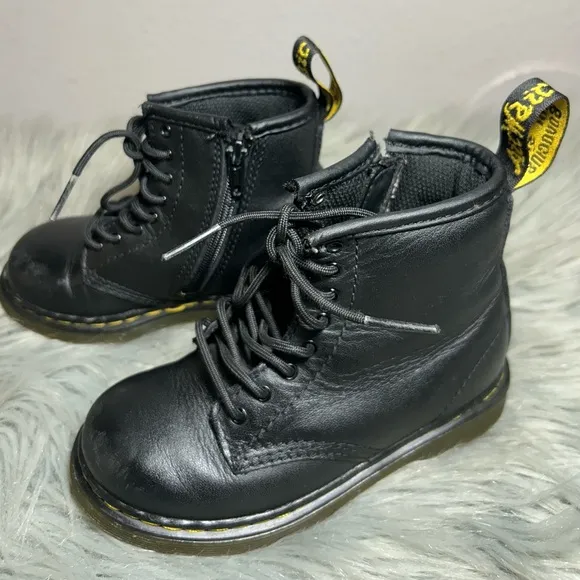Dr. Martens INFANT 1460 SOFTY T LEATHER LACE UP BOOTS Black Leather Boots Sz 9