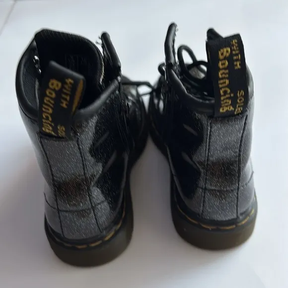 Dr. Martens Kids Fashion Boot