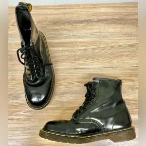 Dr. MARTENS Made in England Black Leather Combat Boots Women's 10 VintageGrunge