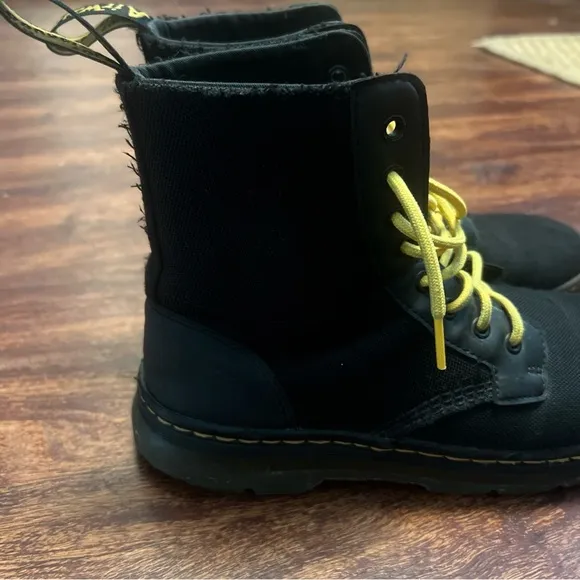 Dr. Martens Men's Combs Nylon Combat Boot Size 10M Black