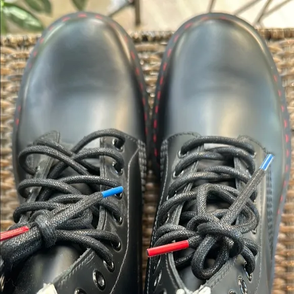 DR. MARTENS THE WHO 1460 MEN’S BOOTS SIZE 11 NEW