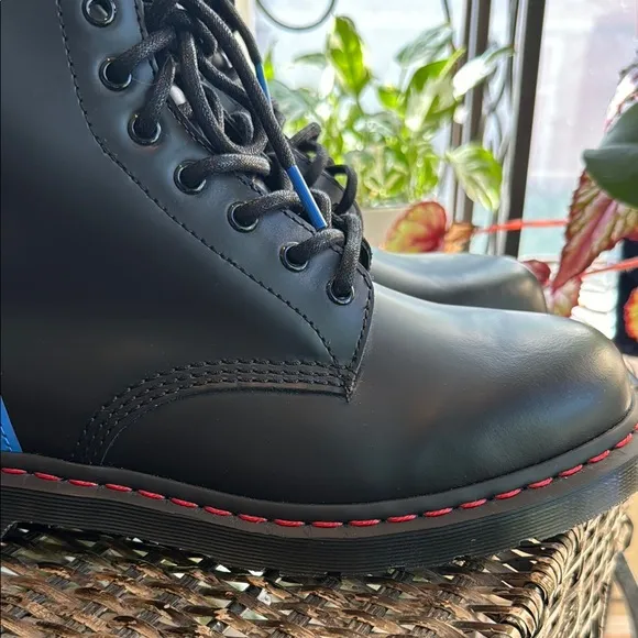 DR. MARTENS THE WHO 1460 MEN’S BOOTS SIZE 11 NEW