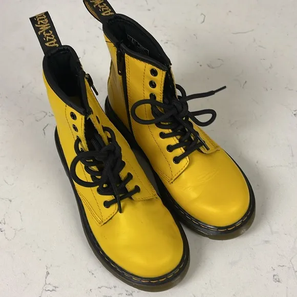 Dr. Martens YOUTH 1460 LEATHER LACE UP BOOTS Yellow Size 2